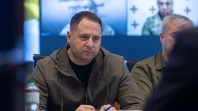 Єрмак заявив, що йде на фронт