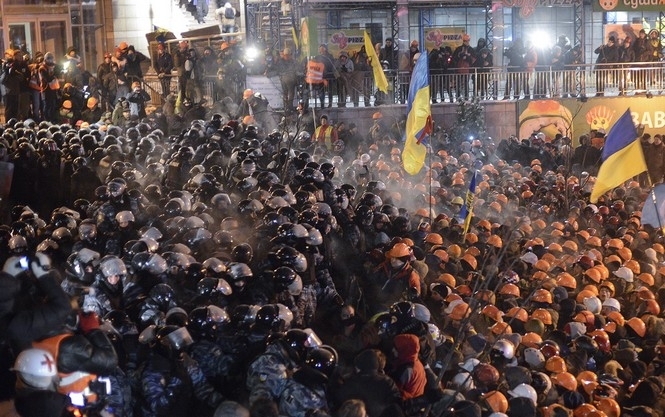 Киевляне жалуются на противоправные действия митингующих в центре города, - МВД 