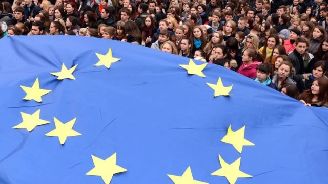 Євромайдан стимулює ЄС виділити фіндопомогу Україні, - політолог