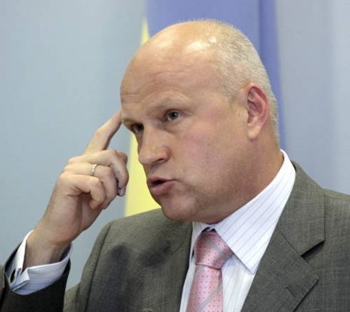 Олег Рибачук: закон про референдум дозволить рвати Україну по живому