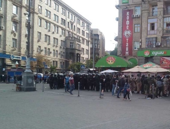 В результате столкновений между футбольными фанатами в Киеве арестованы 13 человек