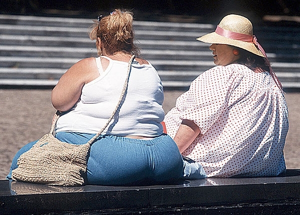 Боротьба з ожирінням в ОАЕ: за кожен скинутий кілограм влада платитиме грам золота