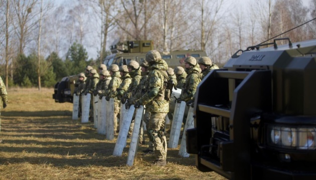 Україна додатково перекидає до кордону з Білоруссю 8,5 тисячі силовиків