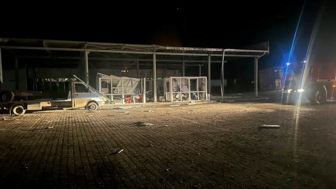 росіяни атакували пункт пропуску 