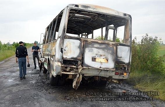 На Волыни сгорел рейсовый автобус, который вез 20 пассажиров