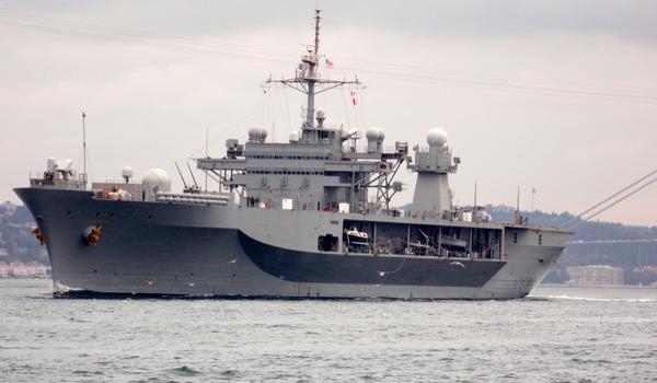В Черное море вошел флагман 6 флота США и другие военные корабли, - фото
