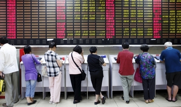 На фондовых рынках Китая снова обвал