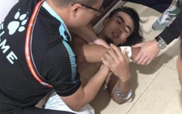 Охоронці стадіону в Китаї побили футболістів під час перерви матчу