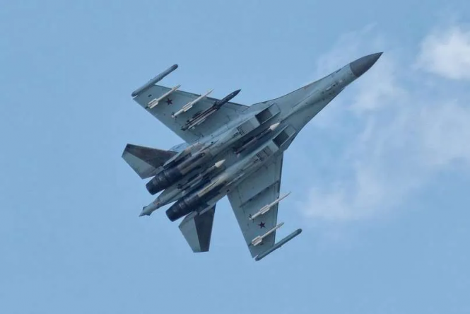 Пентагон: українці вже тренуються на F-16 у США 