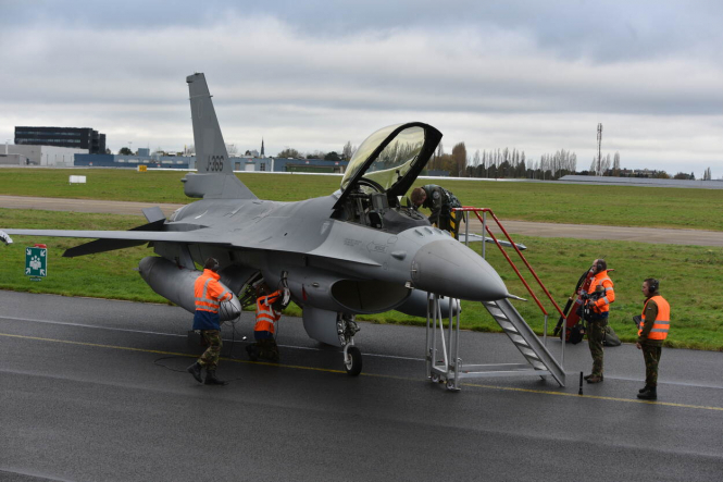 Нідерландські F-16 прямують до Румунії для навчання українців