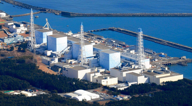 Японія почала скидати в море очищену радіоактивну воду з АЕС