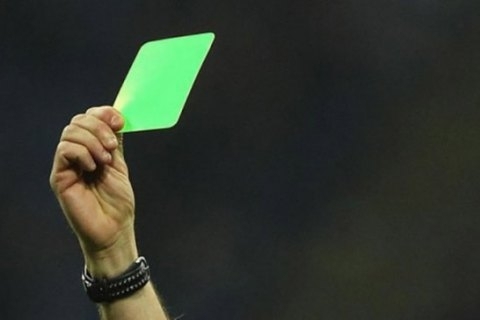 В матче чемпионата Италии футболист получил зеленую карту за честную игру