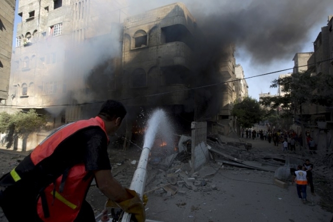 Израиль обстреливает сектор Газа: погиб 51 человек
