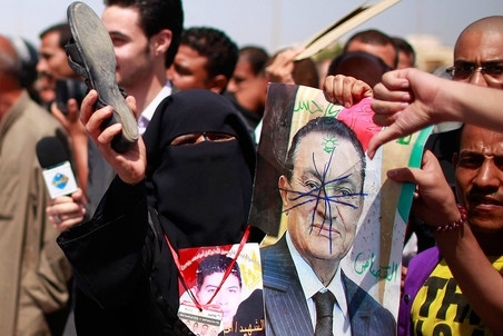 Вирок Мубараку спричинив масові протести в Єгипті