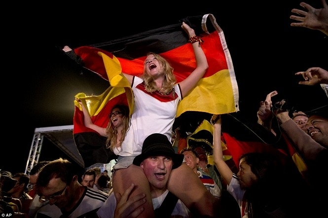 Вечеринка победителей в Рио: как немцы отпраздновали победу в чемпионате мира