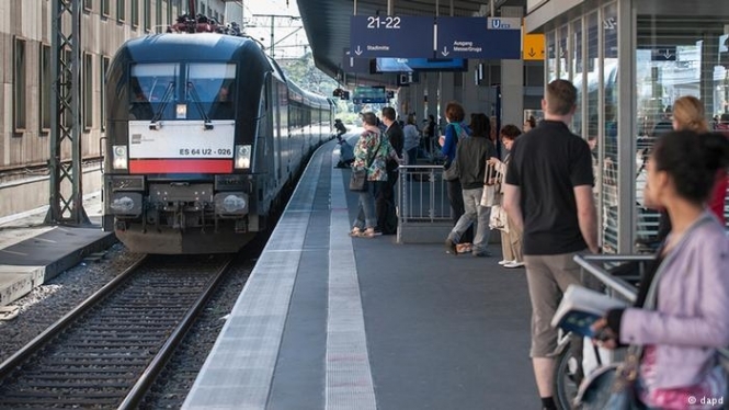 В Германии на двое суток остановился весь железнодорожный транспорт