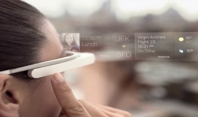 Оновлені Google Glass відправляють нотатки в Evernote і попереджають про затори