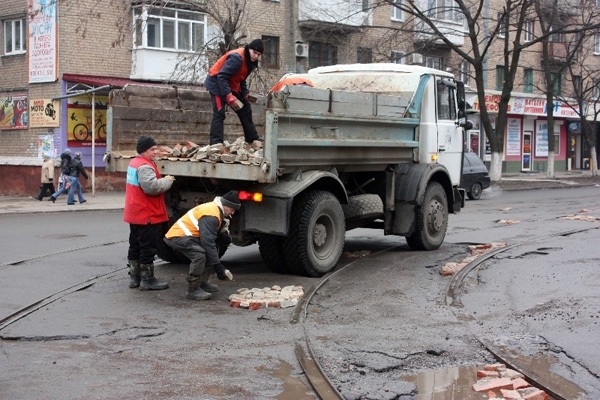 Через погані дороги Україна втрачає транзитний потенціал, - представник перевізників
