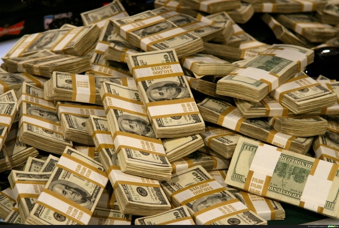 В одной из квартир в Нигерии обнаружили $43 млн наличными