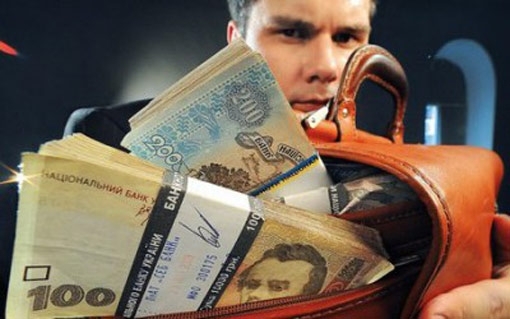 Окупанти Криму взялися перераховувати гроші у сховищах Нацбанку на півострові