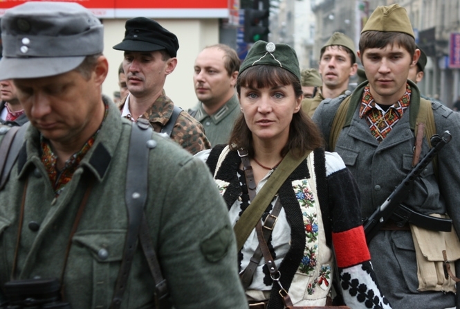 Тільки третина українців готові захищати свою країну зі зброєю в руках