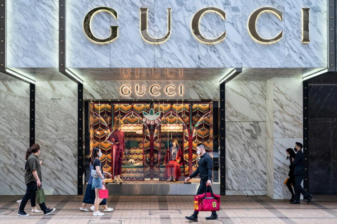 Власник Gucci купує 30% акцій бренду Valentino за €1,7 млрд 