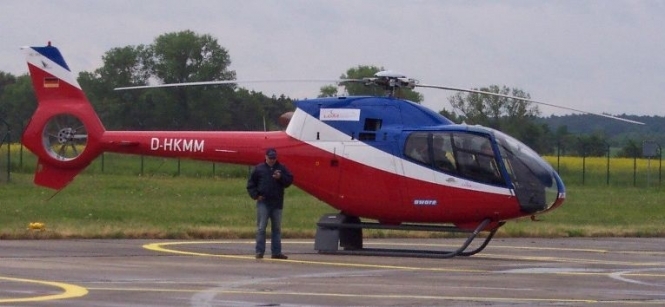 В Росії троє людей загинули від гвинта вертольоту