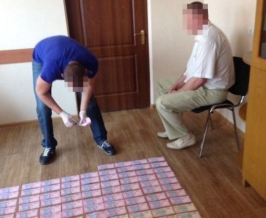 СБУ впіймала чиновника Харківобленерго на хабарі