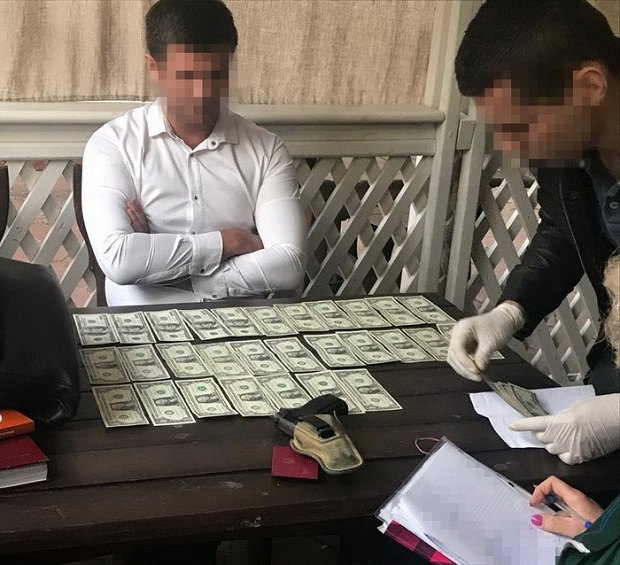 В Одессе майор полиции вымогал у свидетеля ДТП $ 5 тыс. за непривлечение к ответственности