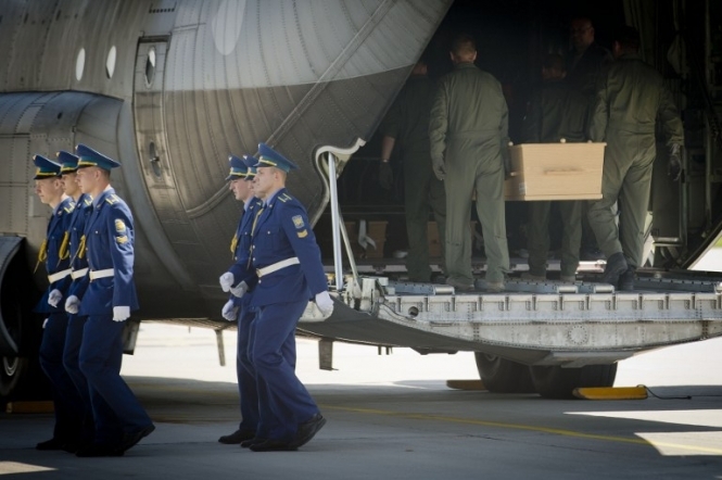 Из Харькова в Нидерланды отправился последний самолет с телами жертв рейса МН17