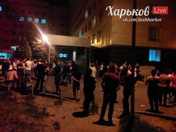 У Харкові під час масової бійки у студмістечку поранені 9 людей, - оновлено