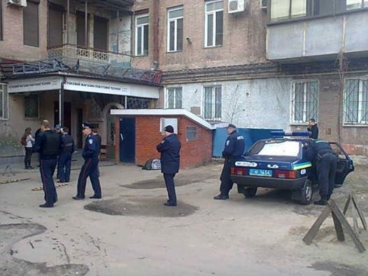 Міліція проводить ретельний обшук в офісі харківських сепаратистів