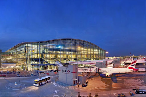 Аеропорт Хітроу скасовує понад 100 рейсів через похорон Єлизавети II