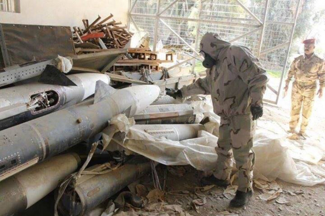 Склад хімічної зброї ІДІЛ знайшли в Мосулі, – ФОТО