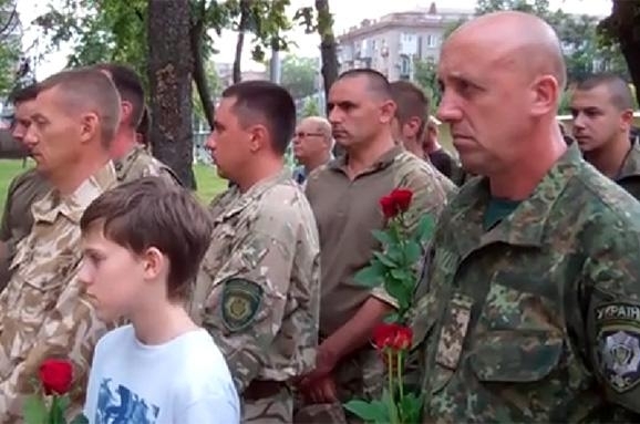 В Дніпропетровську вшанували пам’ять загиблих рік тому під Іловайськом