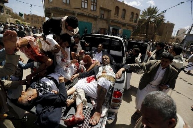 В Йемене в результате бомбардировки погибли 43 человека