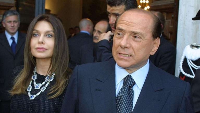 Трьох соратників Берлусконі посадили за сутенерство
