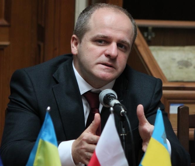 ЕС должен отменить визы для украинцев, - Павел Коваль