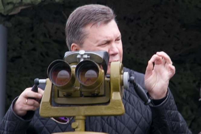 Янукович у Львові стріляв із вогнепальної зброї