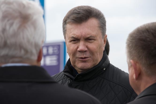Янукович - нечувано примхлива і мінлива людина, - оточення Коморовського 