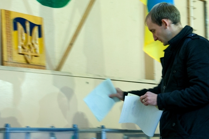В Лукьяновском СИЗО открылись три избирательных участка