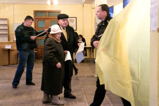 Явка на виборах станом на 12:00 становить 17,93%, - ЦВК 