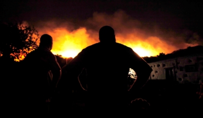 У Кале палає табір сирійських біженців, - ВІДЕО