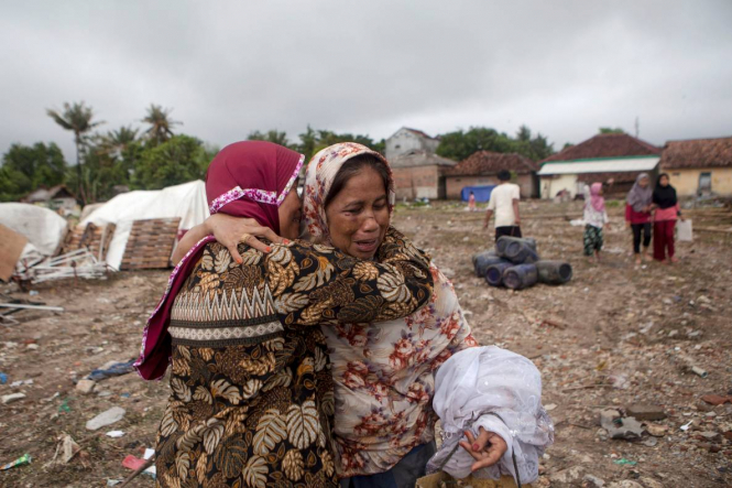 Кількість загиблих внаслідок цунамі в Індонезії зросла до 429