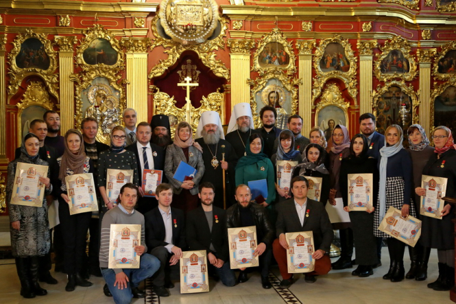 УПЦ МП отметила церковными наградами работников телеканала 