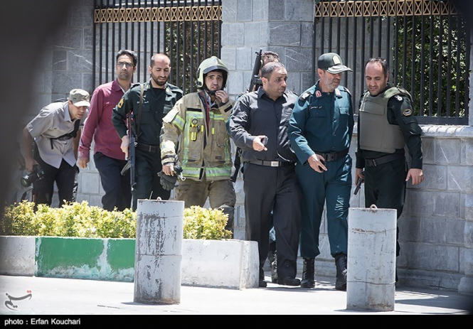 Иран обвиняет США и Саудовскую Аравию в причастности к терактам в Тегеране