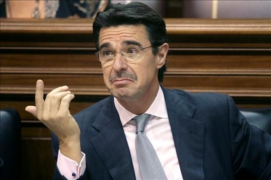 В.а. министра промышленности Испании из-за скандала с офшорами подал в отставку