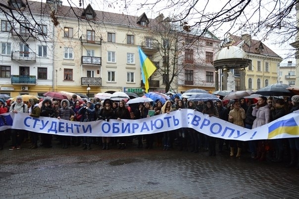 Студенти в Івано-Франківську перейшли до безстрокового страйку