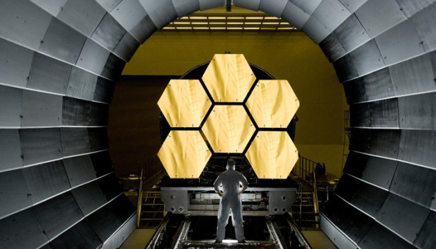 Космічний телескоп James Webb показав Стовпи творіння