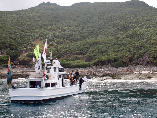 Японія вимагає у Китаю відкликати патрульні човни від спірних островів